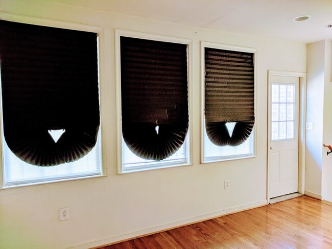 Building Photo - 517 N Harrison St