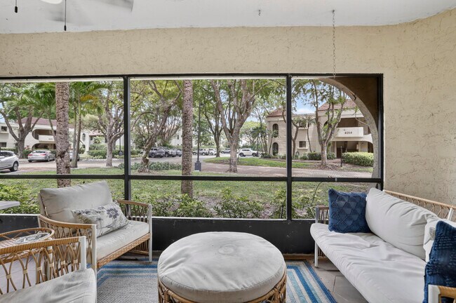 Building Photo - 6328 Longboat Ln W