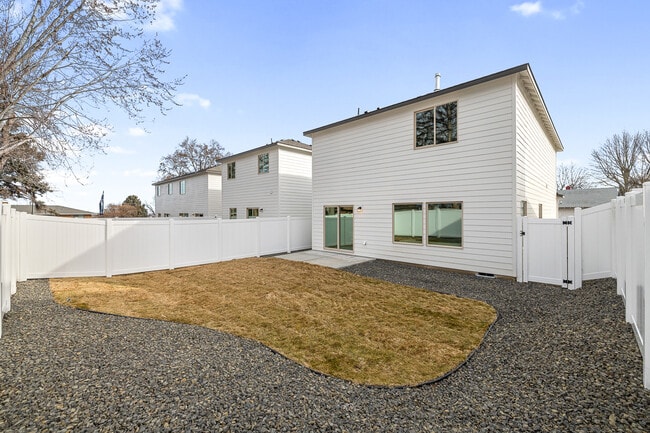 Building Photo - 1030 S Underwood Pl