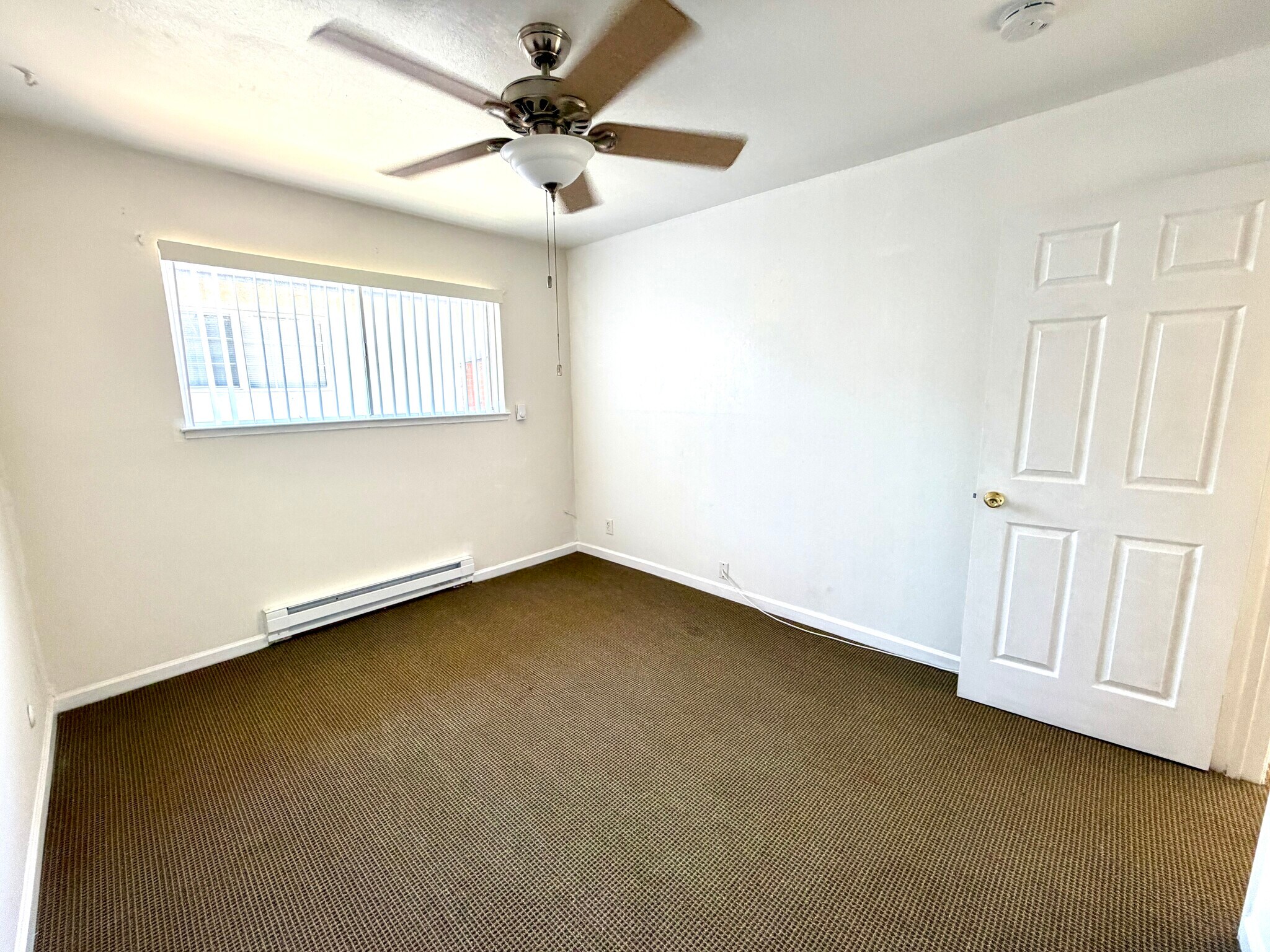 Bedroom - 1586 Albatross Dr