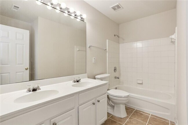Building Photo - 11563 Twickham Ct