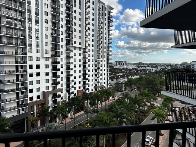 Building Photo - 5252 NW 85th Ave