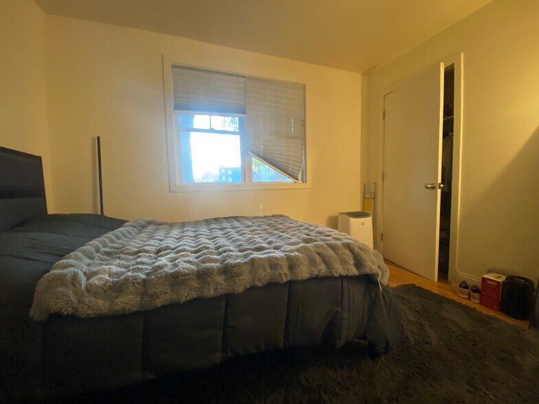 Building Photo - 1430 Tremont St