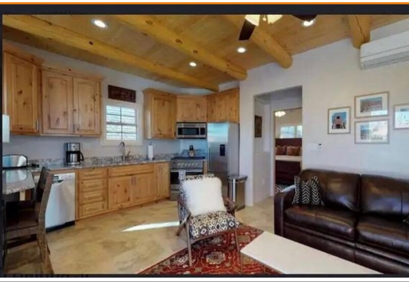 Building Photo - 510 Halona St