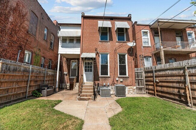 Building Photo - 2846 Wyoming St