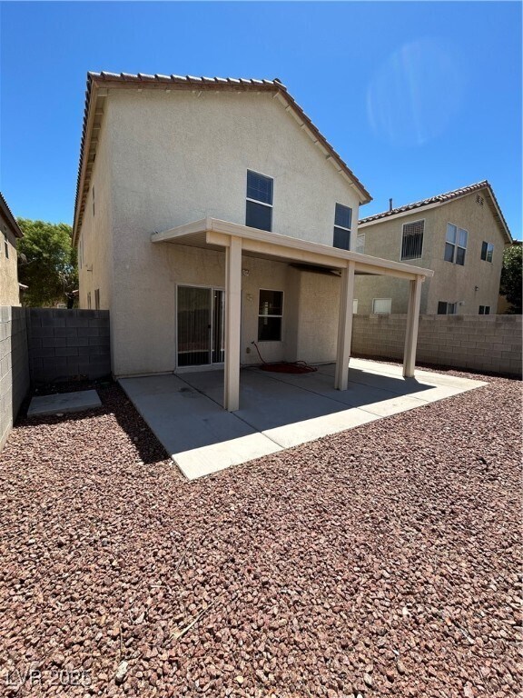 Building Photo - 6581 Sunset Pines St
