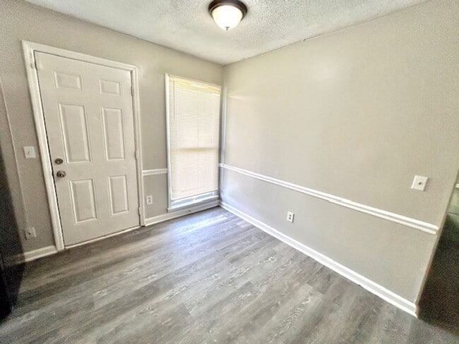Building Photo - 4425 Torrance Dr NW