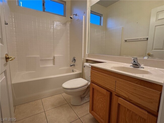 Building Photo - 3025 Seaford Peak Dr