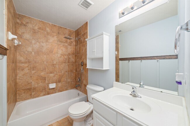 Building Photo - 8914 Parlin Ridge Dr
