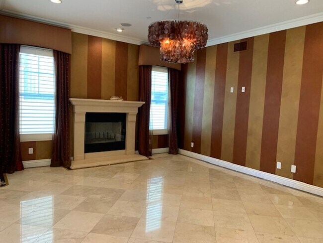 Building Photo - Boat Dock Home | Gated Community | Oxnard ...