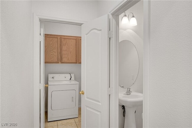 Building Photo - 9260 Pembrook Falls Ave