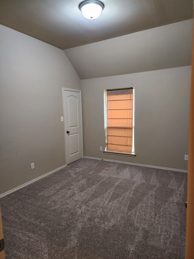 Building Photo - 16331 Gentle Slope Ln