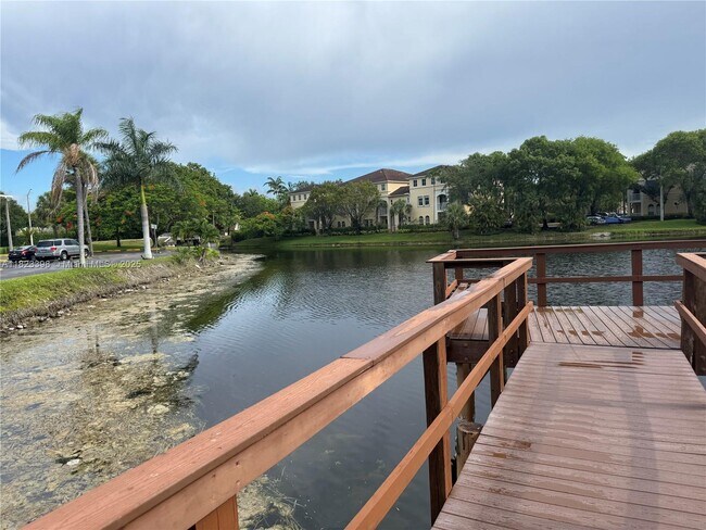 Primary Photo - 250 Jacaranda Dr