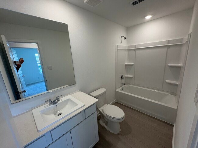 Building Photo - 1522 Lanner Mdws Ln