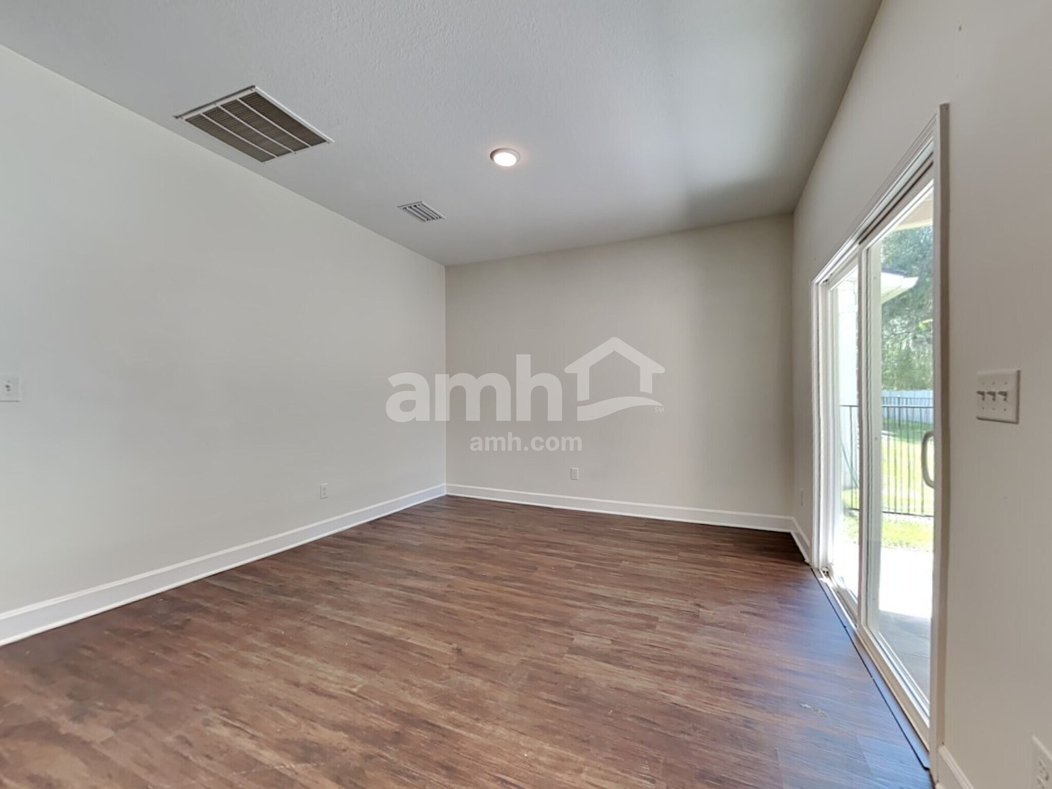 Building Photo - 1076 Tan Tara Trl
