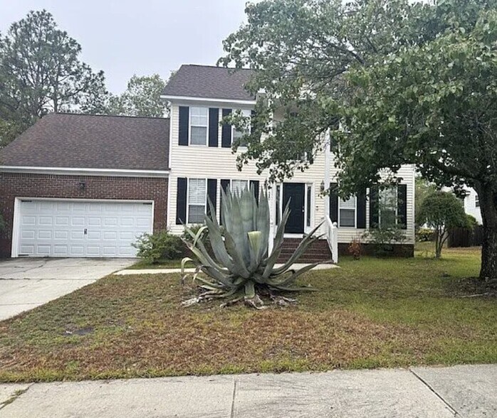 Primary Photo - 520 Timber Crest Dr