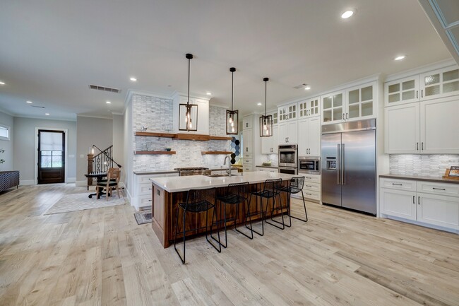 Building Photo - 1322 Caywood Ln