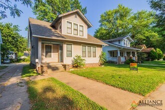 Building Photo - Sixteenth St. 326 N.