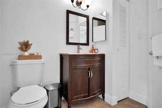 Building Photo - 9503 SW 140th Ct