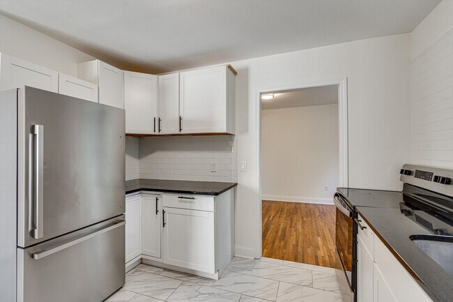 Building Photo - 2/ 1 Home for Rent!