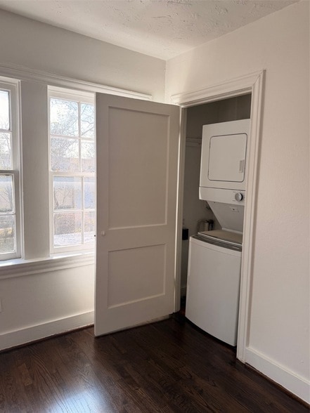 Building Photo - 1955 Lexington St