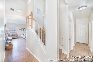 Building Photo - 132 Las Palomas Dr