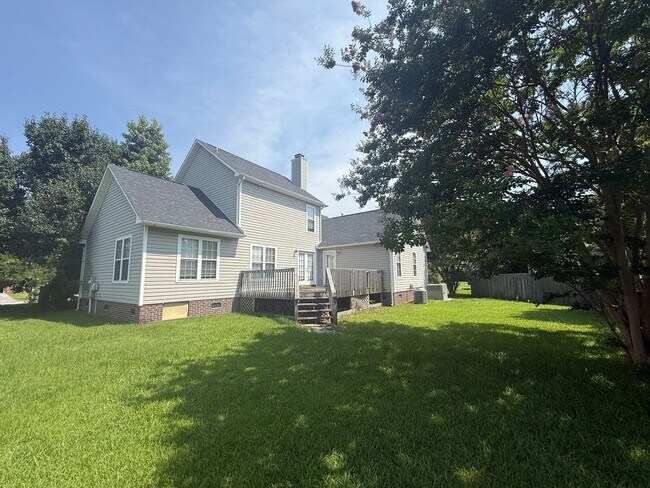 Building Photo - Great Location - Great Neighborhood - Grea...