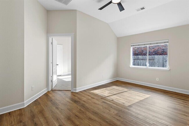 Building Photo - 10805 Ariock Ln