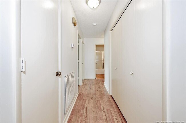 Building Photo - 4607 Hoe Ct
