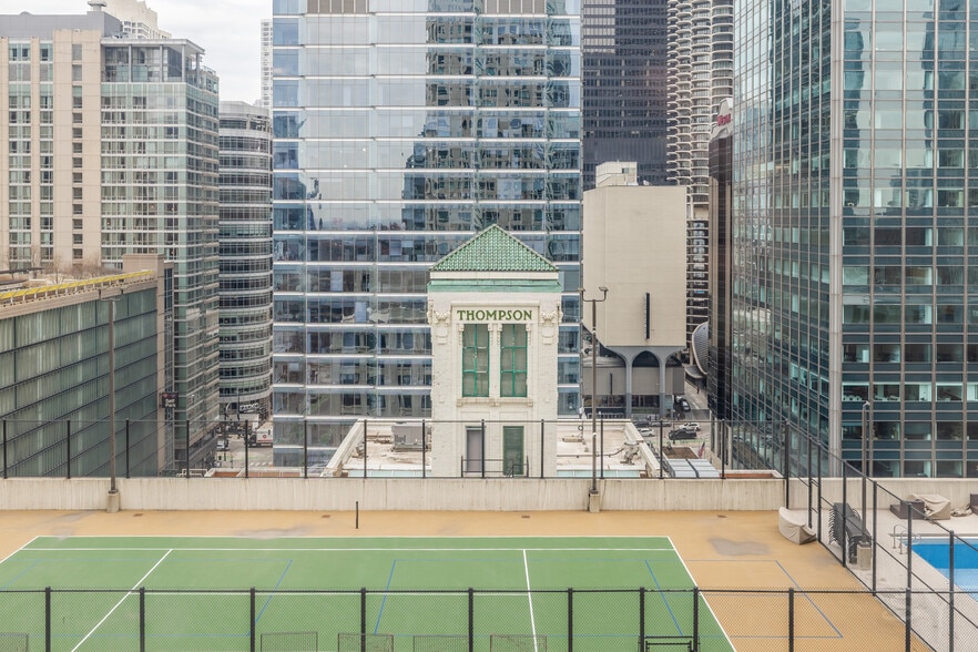 Building Photo - 345 N La Salle Dr