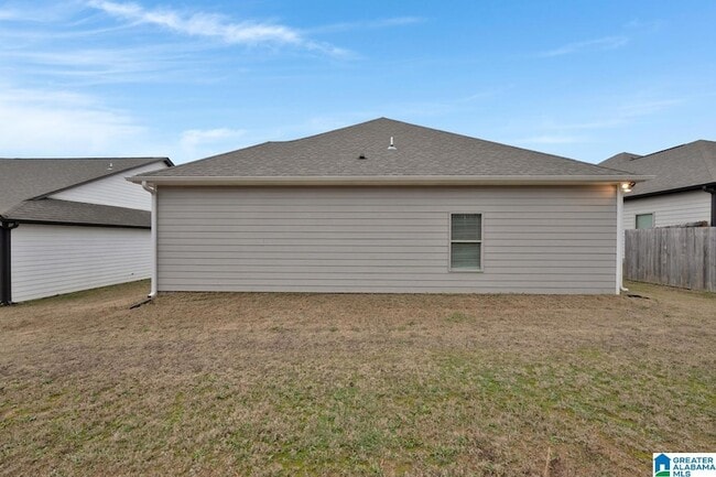 Building Photo - 615 Troubadour Ln