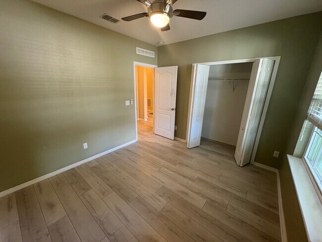 Building Photo - 2409 Martins Run