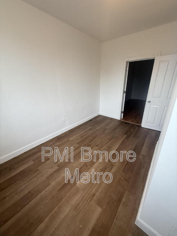 Building Photo - 2679 Wilkens Ave