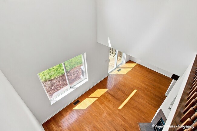 Building Photo - 376 N Patriot Dr