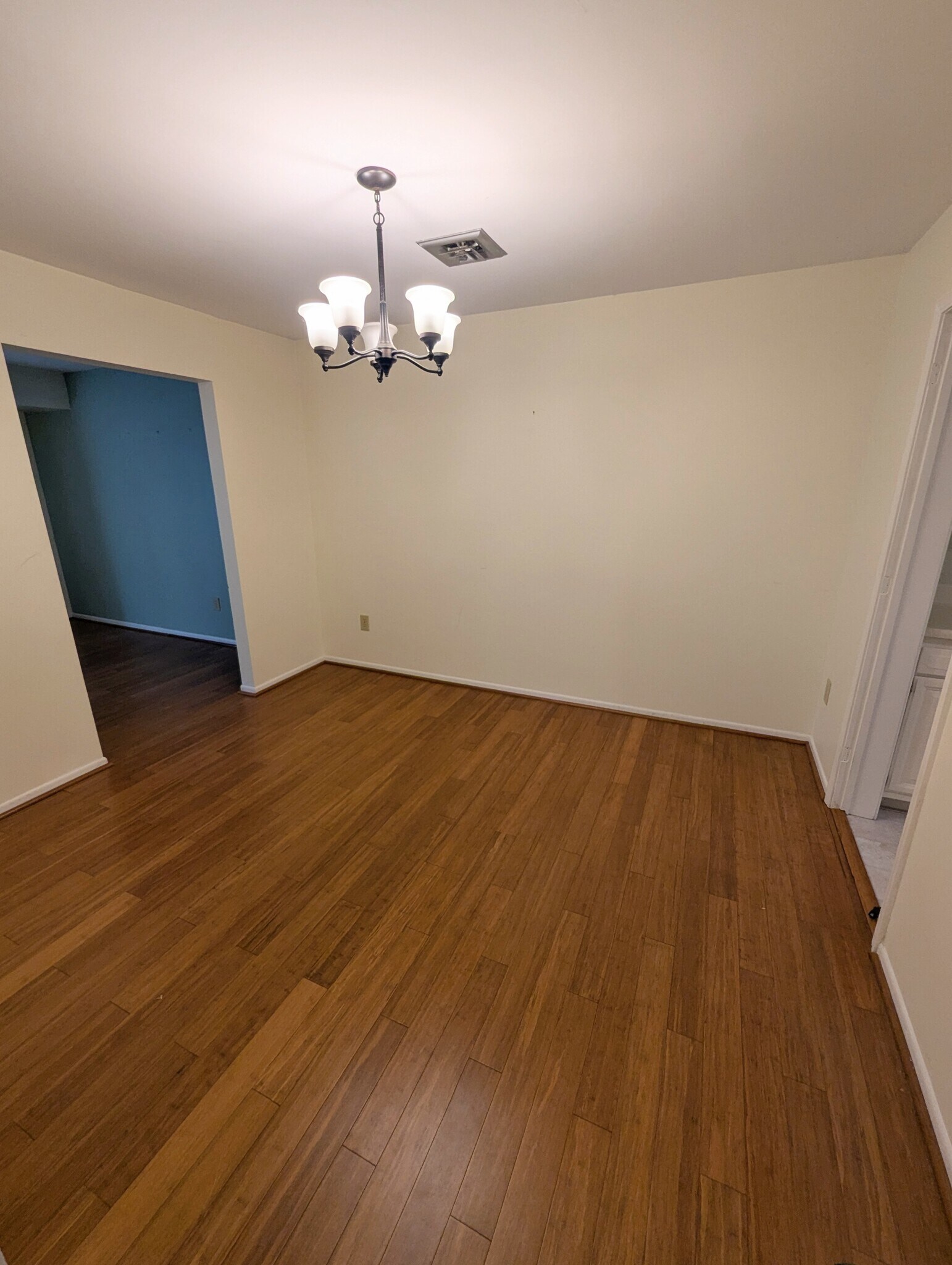 Spacious dining room conveniently located between kitchen and living room - 4 Chelsea Cir