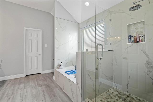 Building Photo - 1904 Hidden Fairway Dr