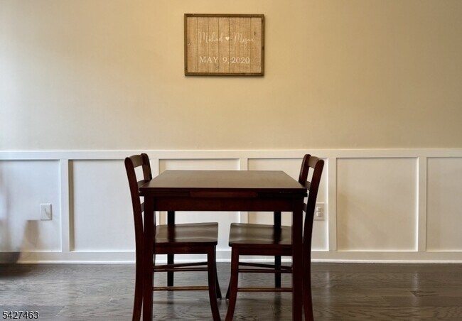 Building Photo - 2109 Jamestown Common