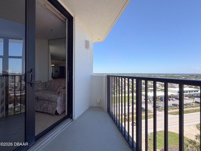 Building Photo - 1415 Ocean Shore Blvd