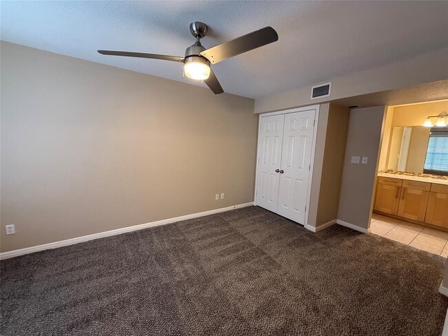 Building Photo - 7685 Northcross Dr