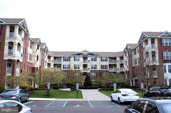 Building Photo - 1309 Colts Cir