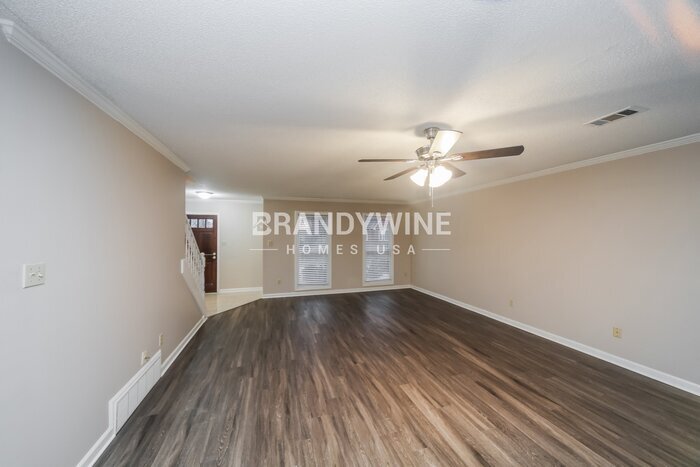 Building Photo - 7726 Killdeer Ln