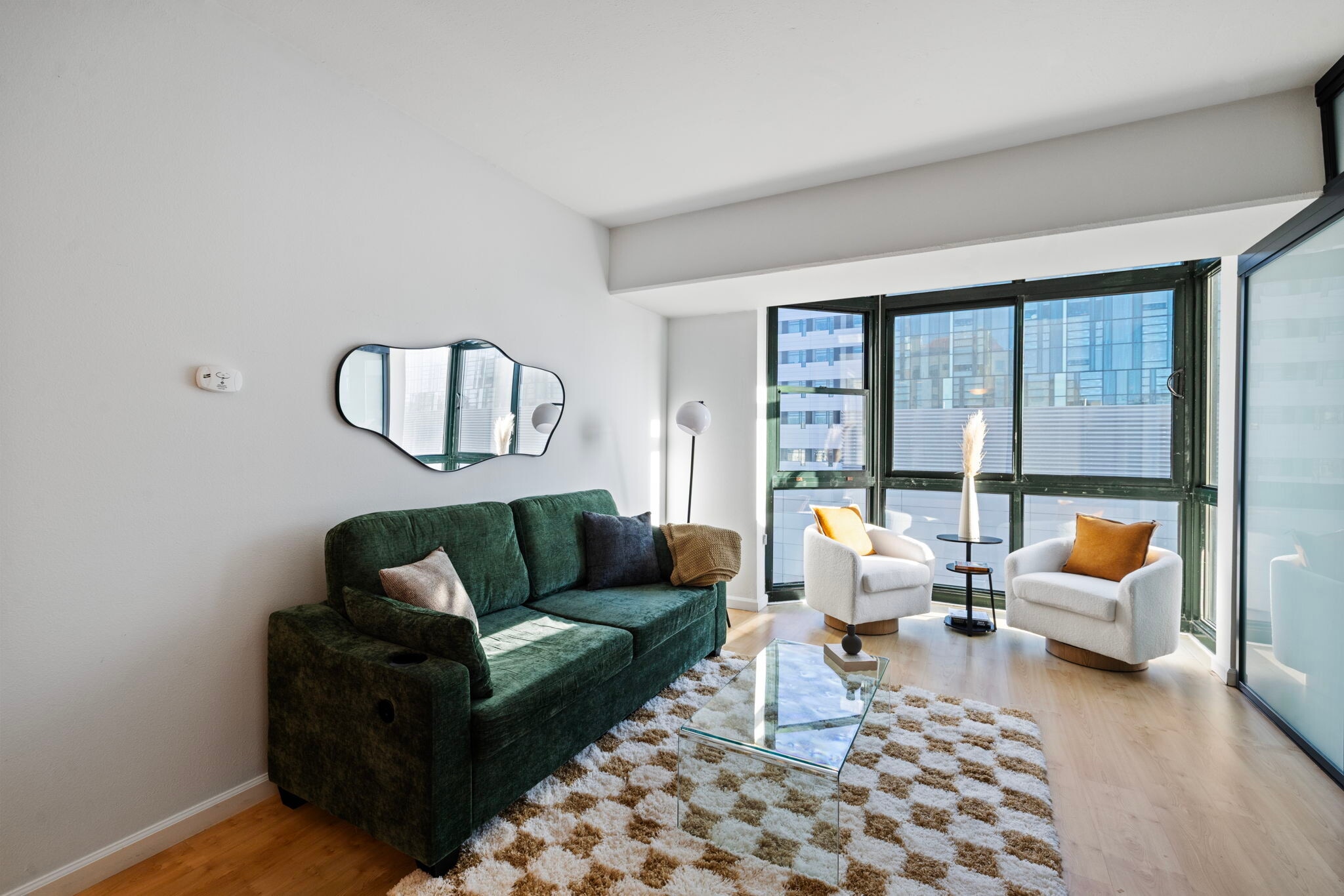 Building Photo - 1 Daniel Burnham Court