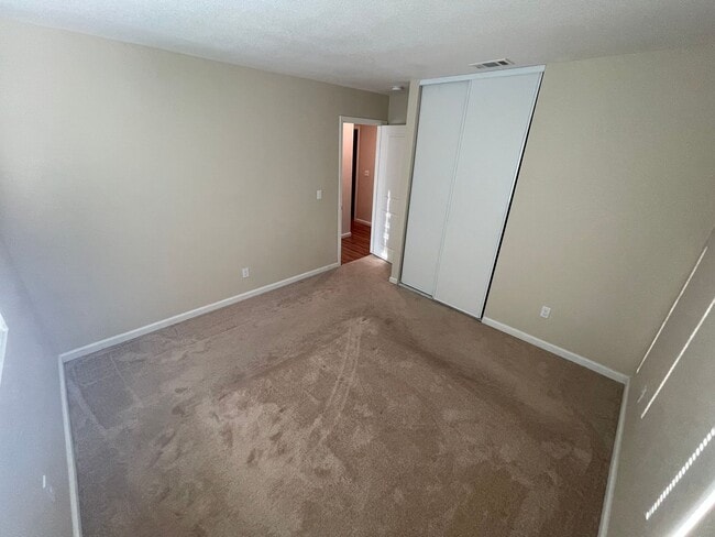 Building Photo - 2603 Carlton Ln
