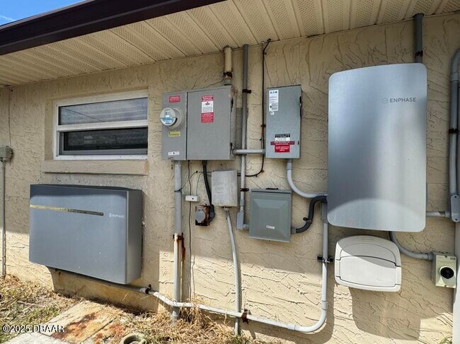 Building Photo - 4350 Candlewood Ln