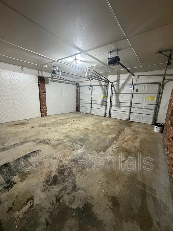 Building Photo - 2691 Stoney Brook Ln