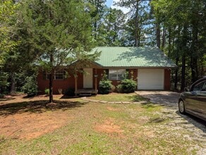 Building Photo - 300 Lee Rd 26