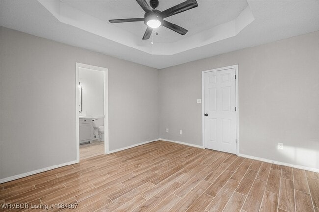 Building Photo - 1561 Whippoorwill Dr