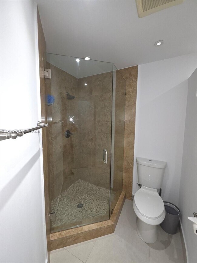 Building Photo - 1710 Harbour Side Dr