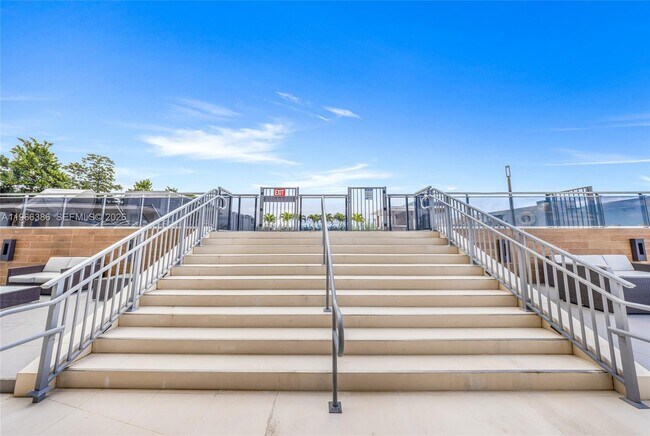 Building Photo - 7901 Hispanola Ave