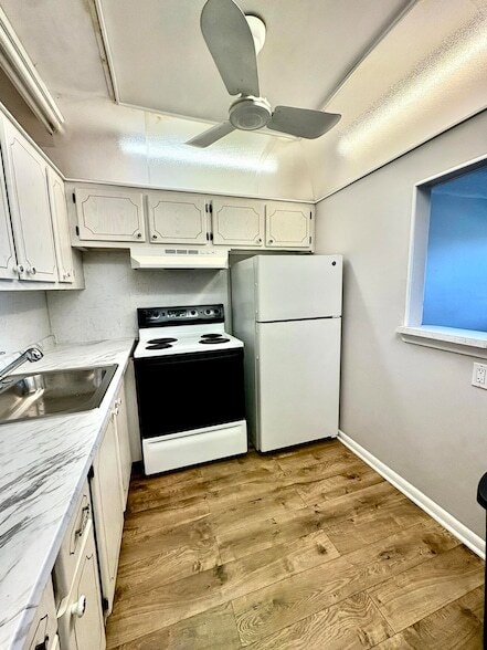 Building Photo - 372 Camden P